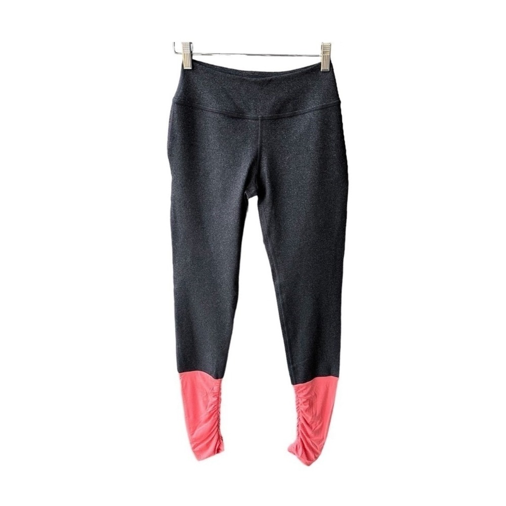 Beyond Yoga Leggings Pants Gray Coral Pink Ruched Cuffed Athleisure Size Medium